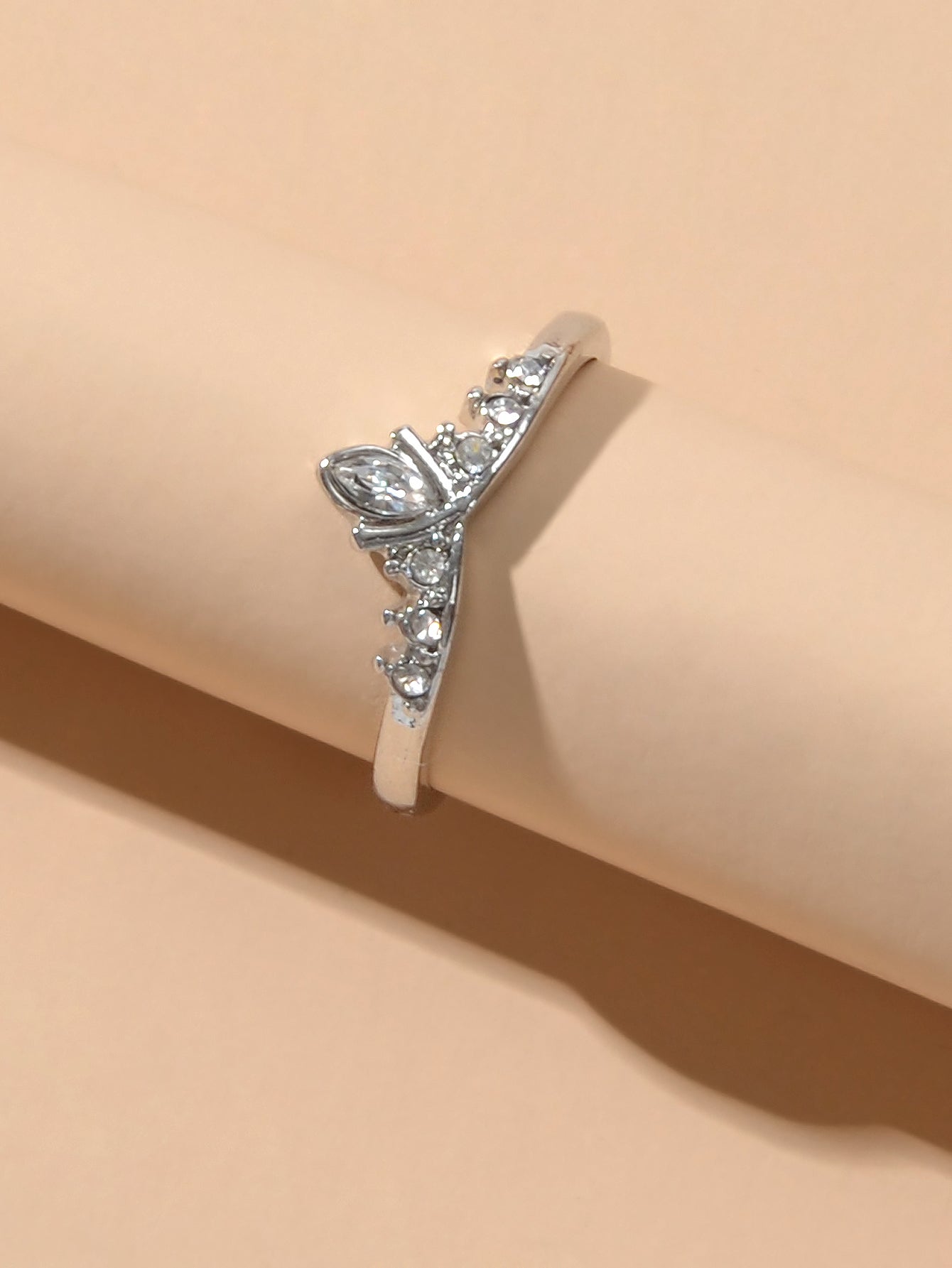 Luxurious Rhinestone Silver Crown Shape Finger Ring Anniversary Wedding Jewelry-2