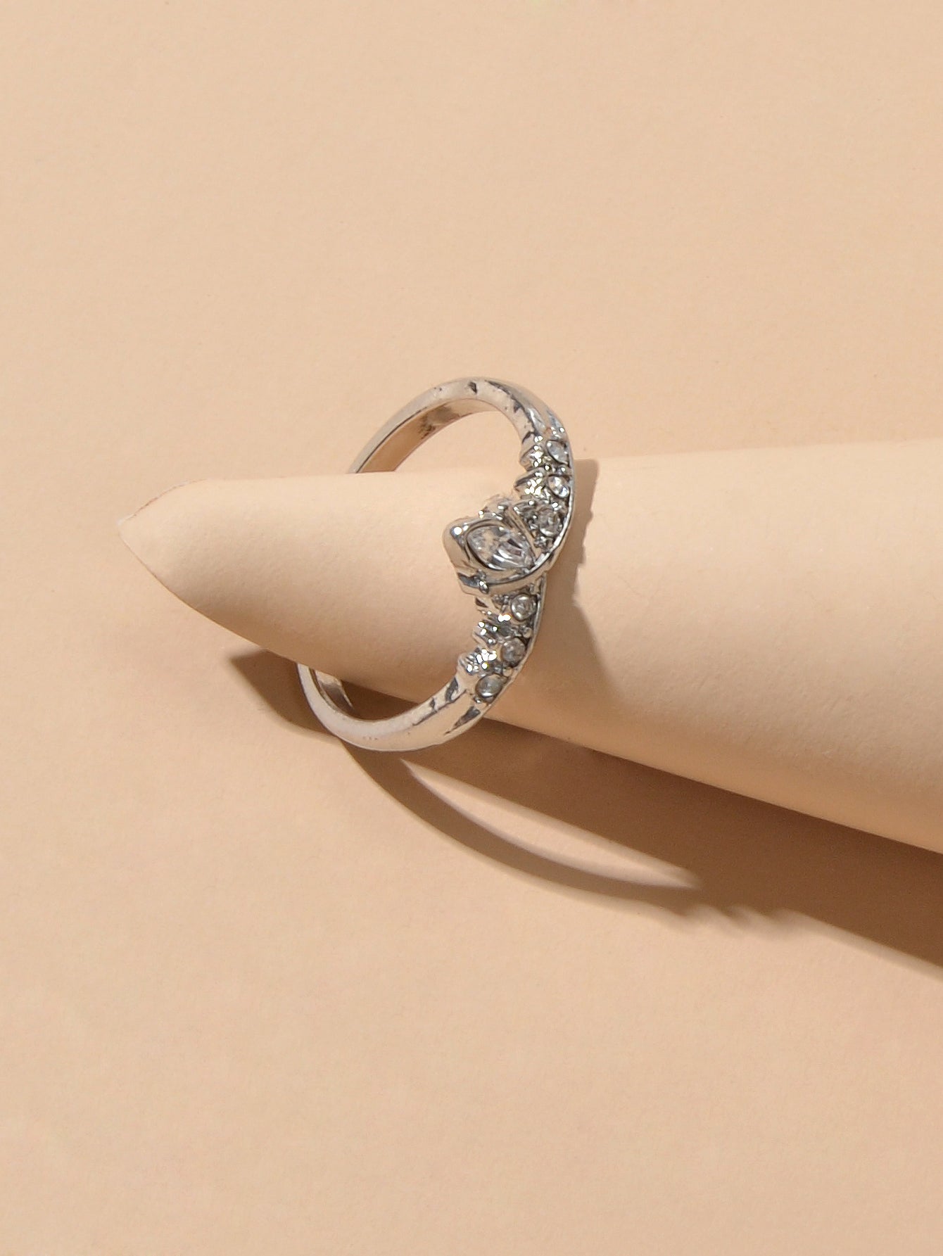 Luxurious Rhinestone Silver Crown Shape Finger Ring Anniversary Wedding Jewelry-3