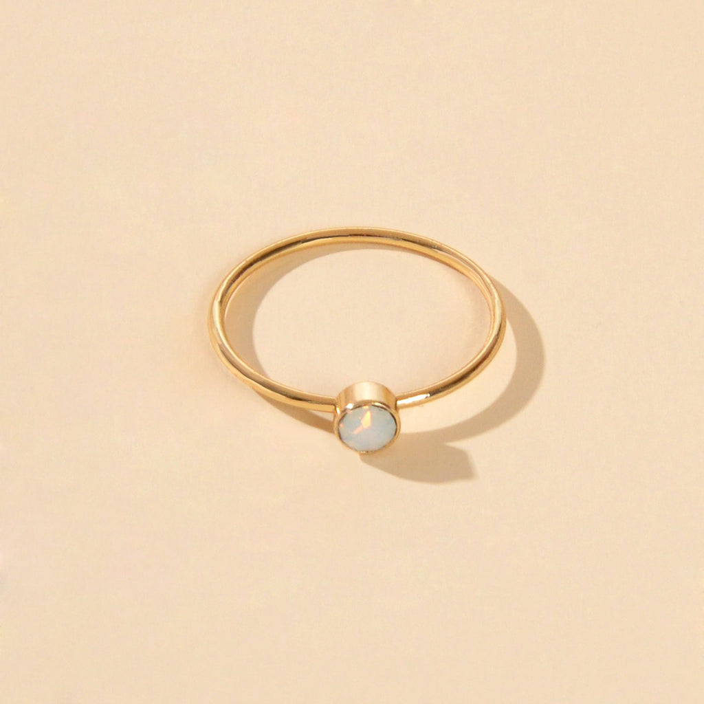 Simple Geometric White Acrylic Decor Gold Finger Wedding Party Wear Ring Jewelry-1